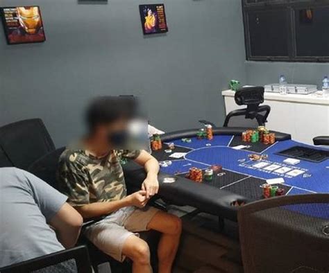 singapore police raid nightclubs|183 investigated after island.